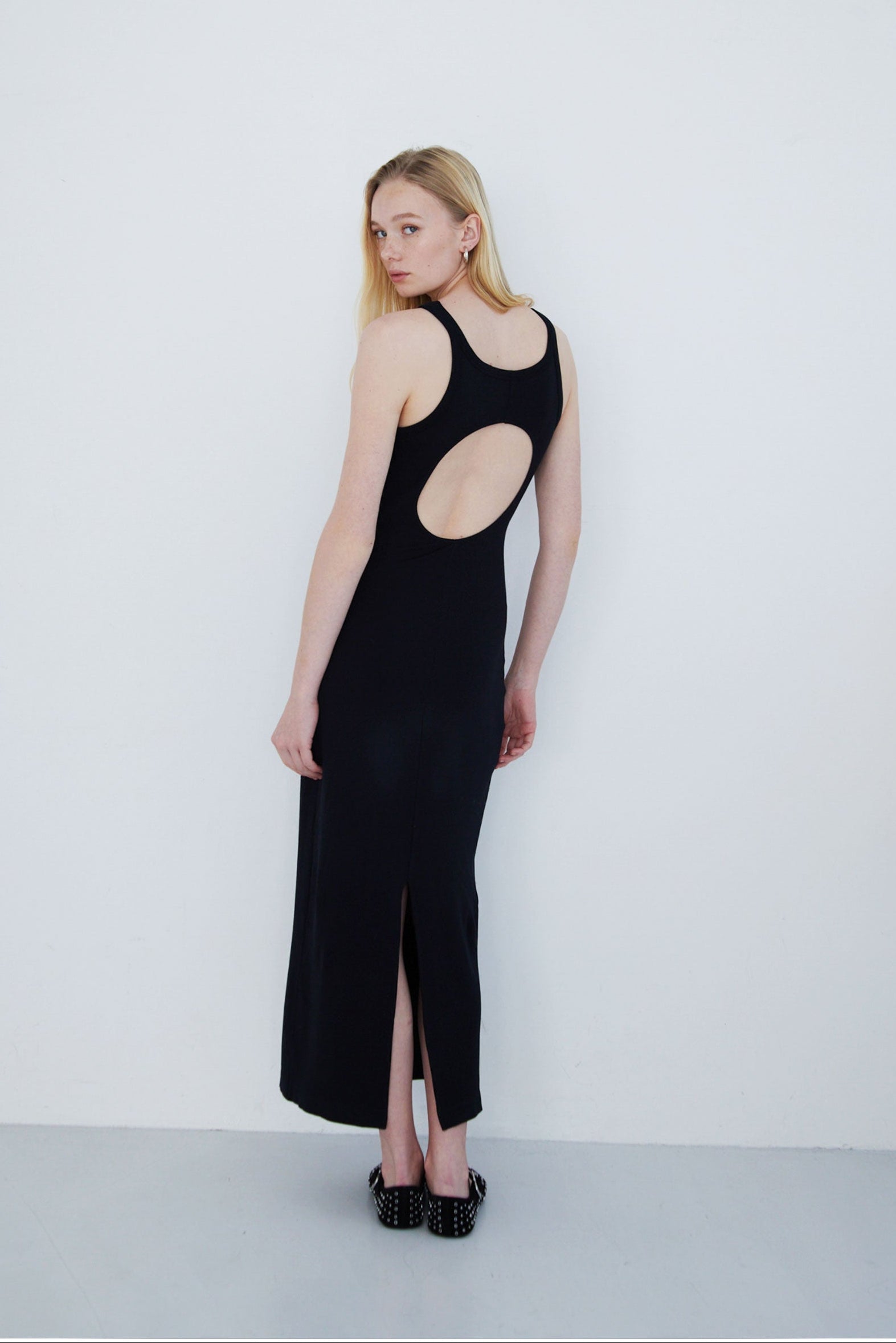 Dresses – determ;