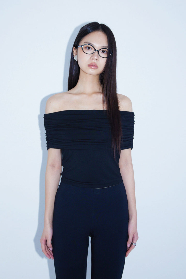 Collagen Gathered Off-Shoulder Top