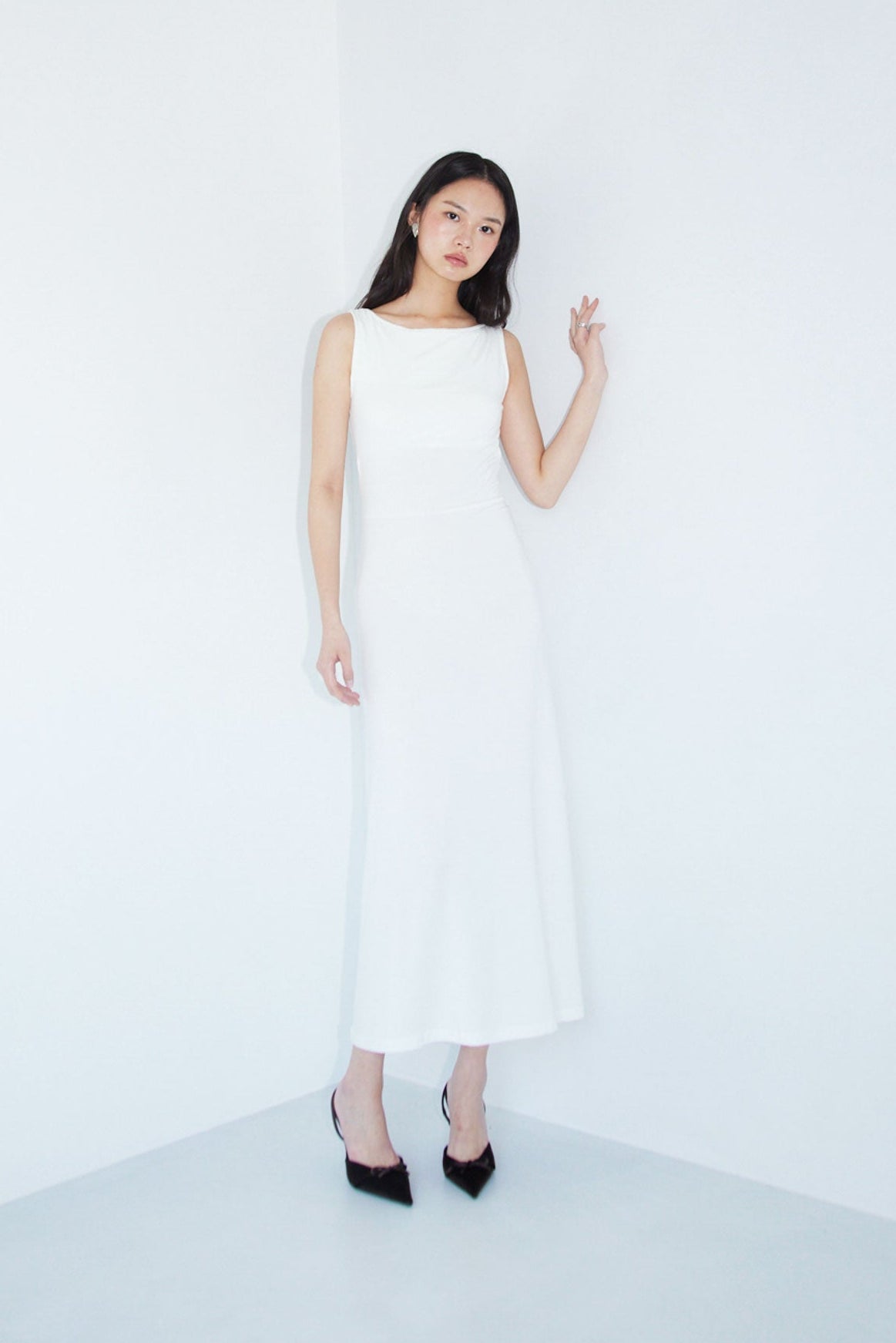 Collagen Sleeveless Open Back Dress – determ;