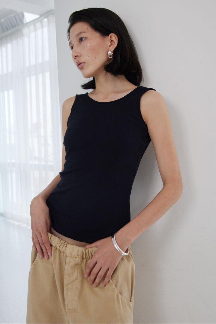 Collagen Ribbed Scoop-Neck Tank Top