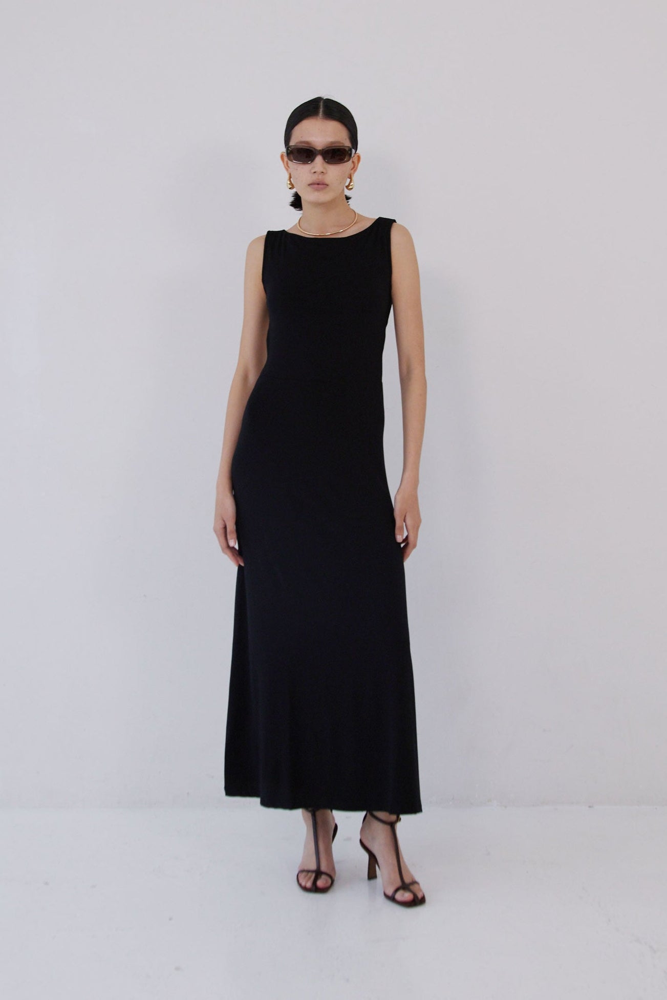 Collagen Sleeveless Open Back Dress – determ;