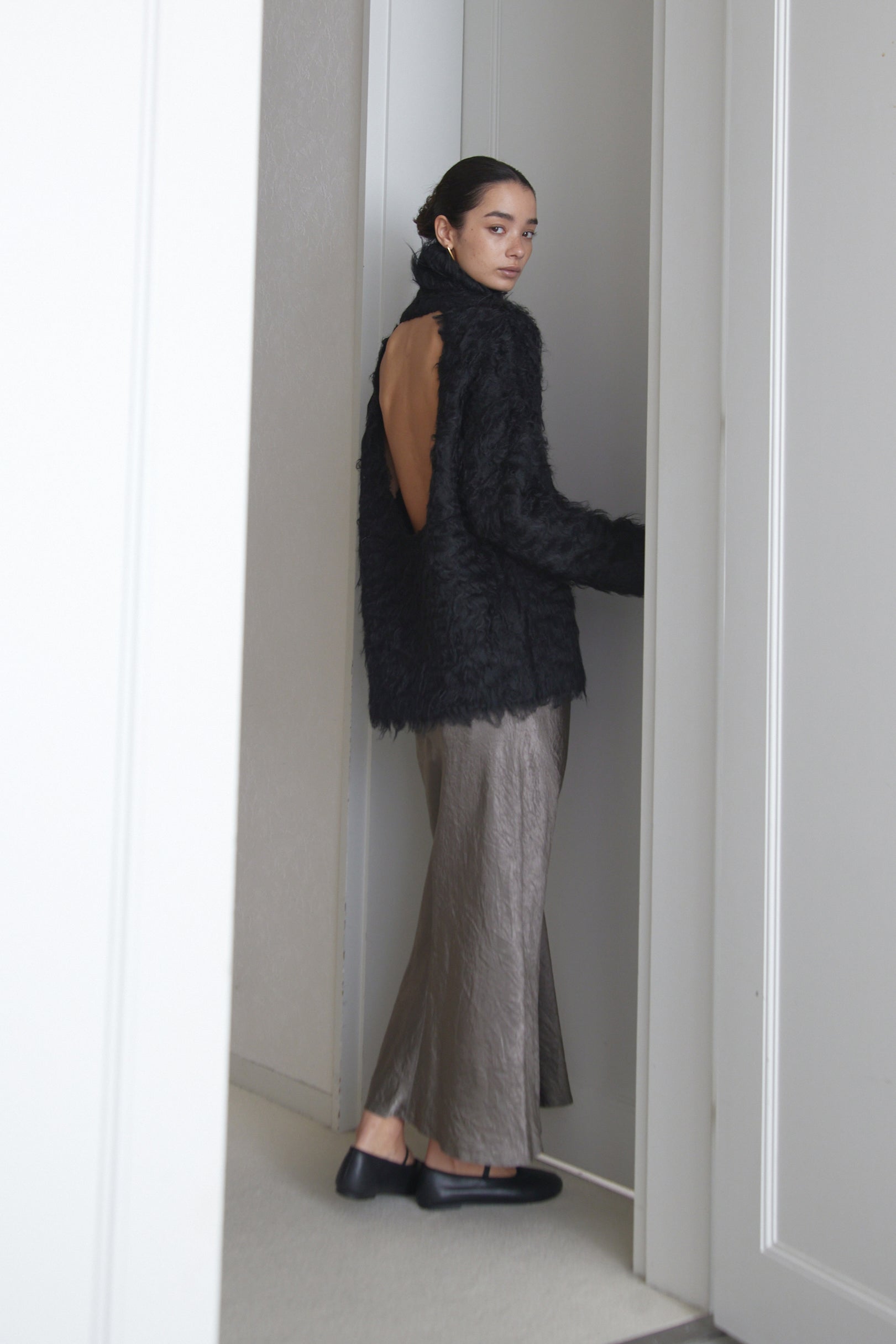 Open-Back Shaggy Turtleneck Knit – determ;