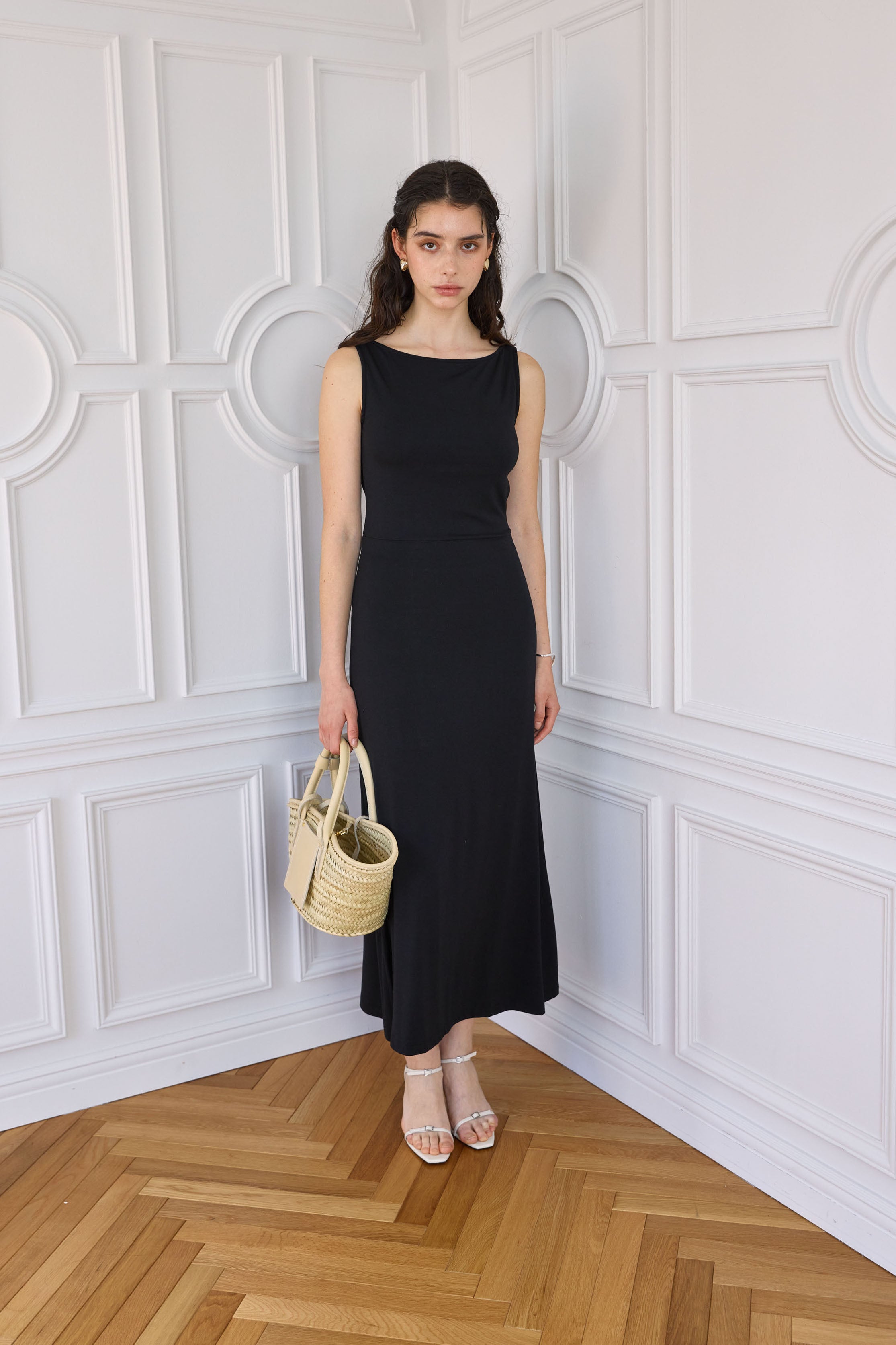 Collagen Sleeveless Open Back Dress – determ;