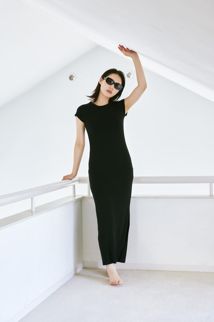 お値下げ中determ デタームCollagen Open Back Dress Collagen Open Back Dress – determ;
