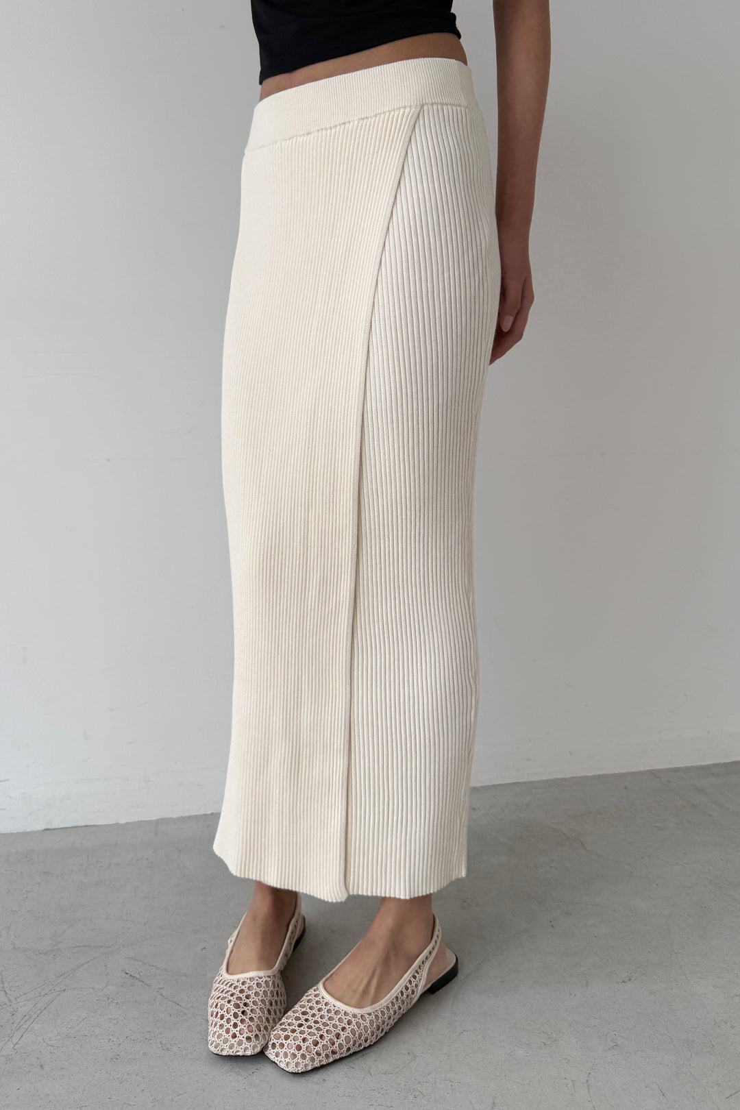 Bamboo Knit Slit Skirt