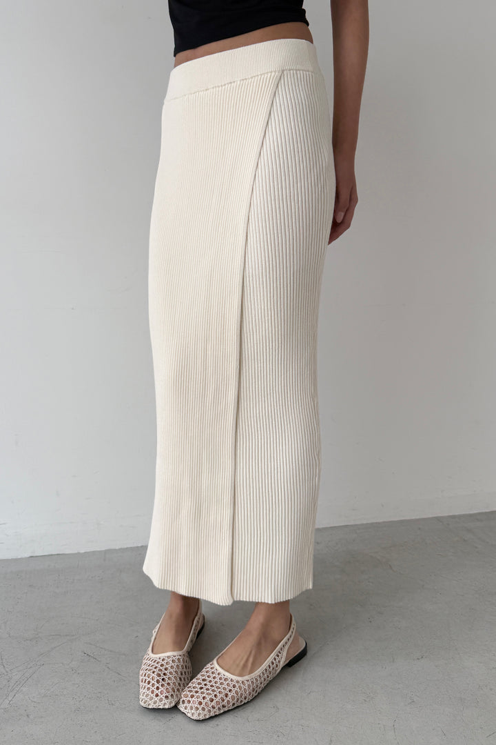 Bamboo Knit Slit Skirt