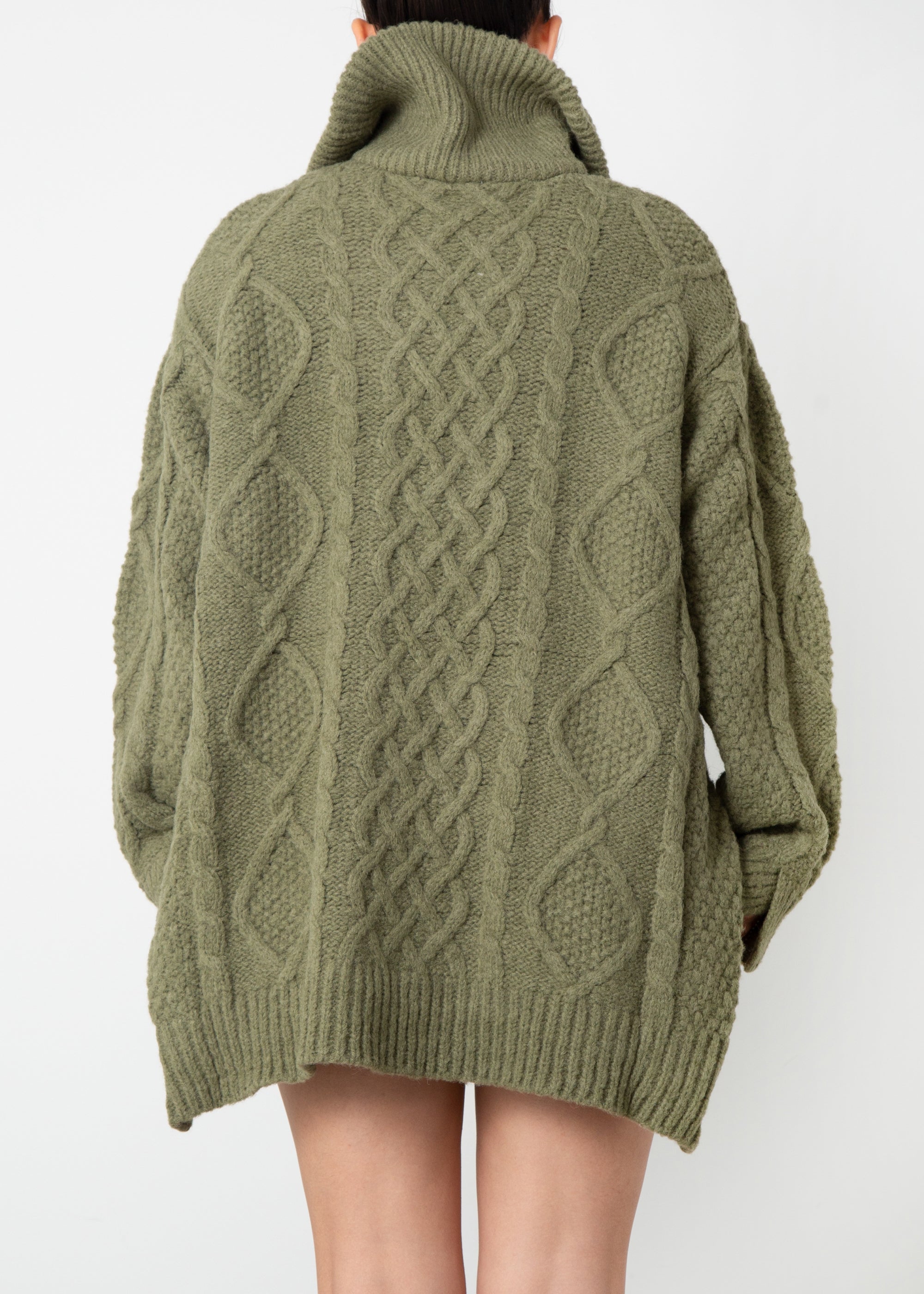 ZIPPED CABLE KNIT (TOP)